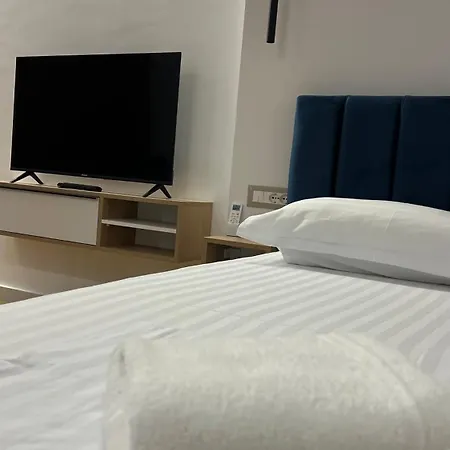 公寓 Tirana Central Apartments *