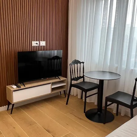 Tirana Central Apartments Apartamento