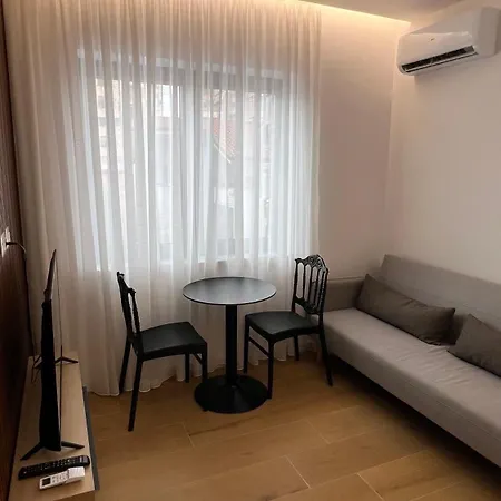 Tirana Central Apartments Διαμέρισμα *